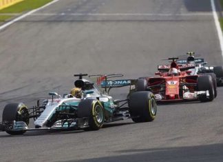 На финишной прямой сезона-2017: Mercedes против Ferrari