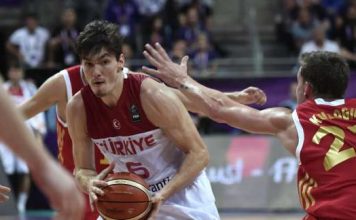 Глава РФБ Кириленко раскритиковал игру сборной РФ во 2-й половине матча ЧЕ с Турцией