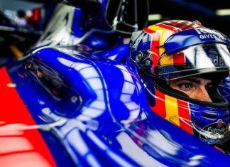 Карлос Сайнс точно проведет ближайшие гонки в Toro Rosso