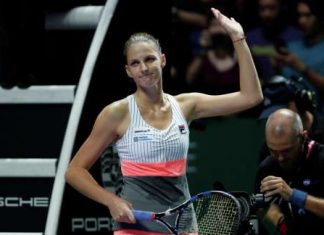 Плишкова обеспечила себе участие в полуфинале итогового турнира WTA, обыграв Мугурусу