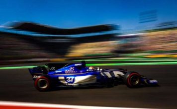Шарль Леклер проведет тесты Pirelli с Sauber