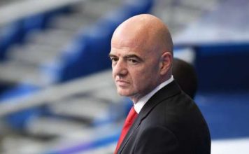 СМИ: Инфантино хочет отказаться от зимних трансферов и ввести потолок зарплат