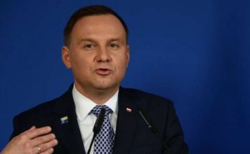 Президент Польши Дуда не будет присутствовать на матче открытия ЧМ в России