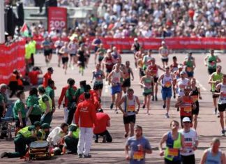 Участник лондонского марафона скончался после забега