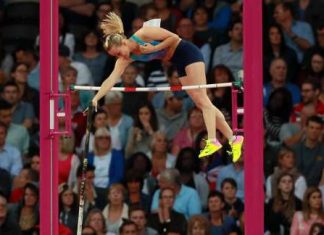 Муллина заняла 8-е место в прыжках с шестом на первом этапе Бриллиантовой лиги в Дохе