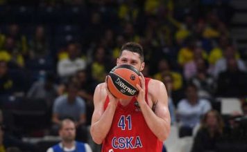 Баскетболисты ЦСКА и журналисты вылетели из Белграда после замены самолета