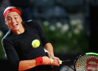 Латвийская теннисистка Остапенко вышла в третий круг турнира в Риме