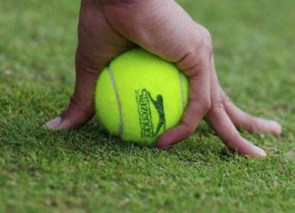 Мельникова проиграла в первом круге теннисного турнира в Хертогенбосе