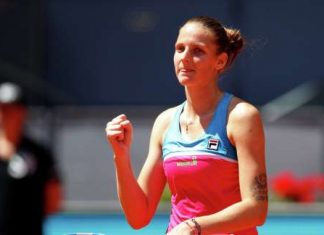 Каролина Плишкова вышла в четвертьфинал турнира в Истбурне