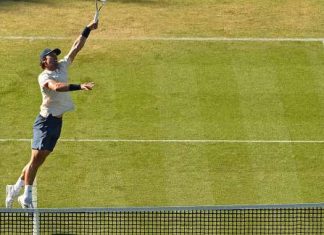 Немецкий теннисист Миша Зверев стал вторым финалистом турнира в Истбурне